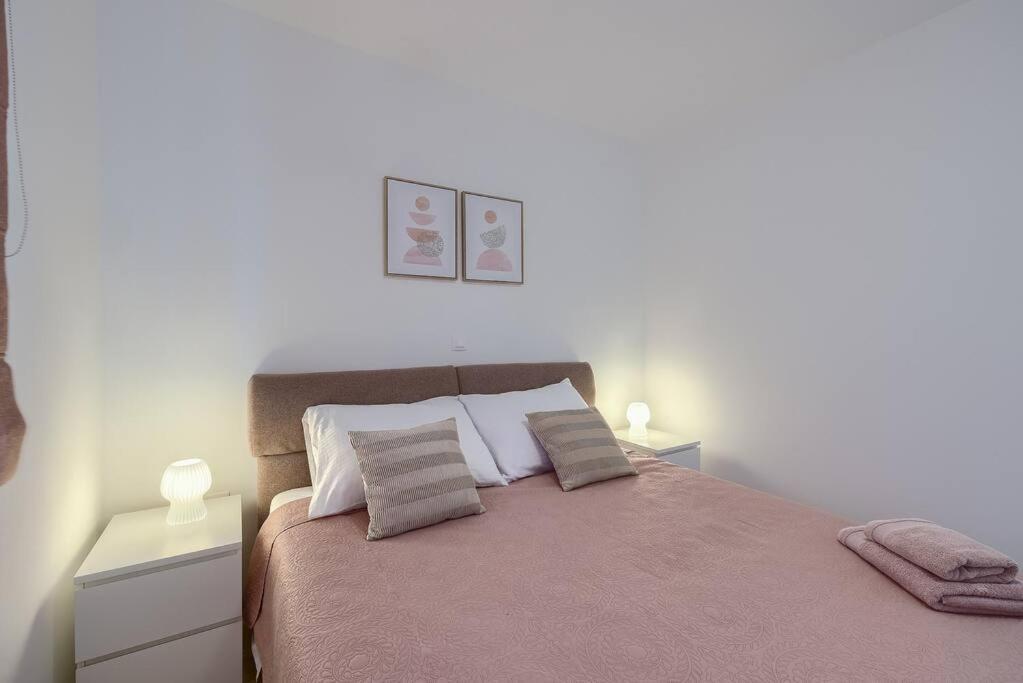 App Maria Apartament *